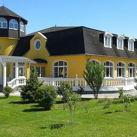 Pension Velicky Zamocek Poprád Kültér fotó